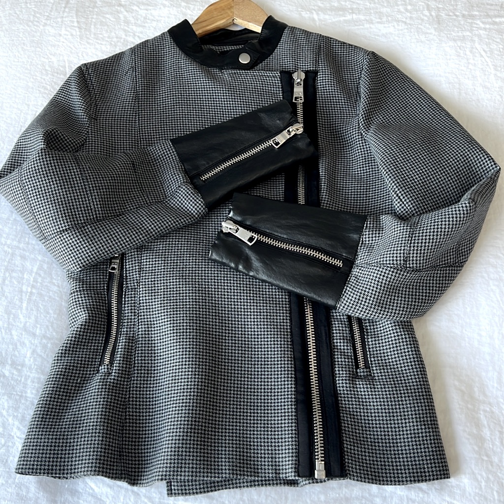 A | X Blazer